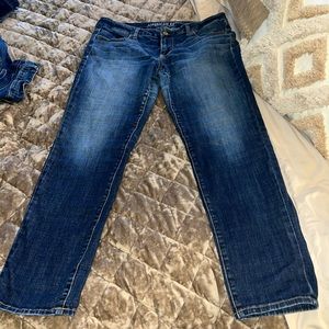 Women’s American Eagle, super stretch, jeans size 14